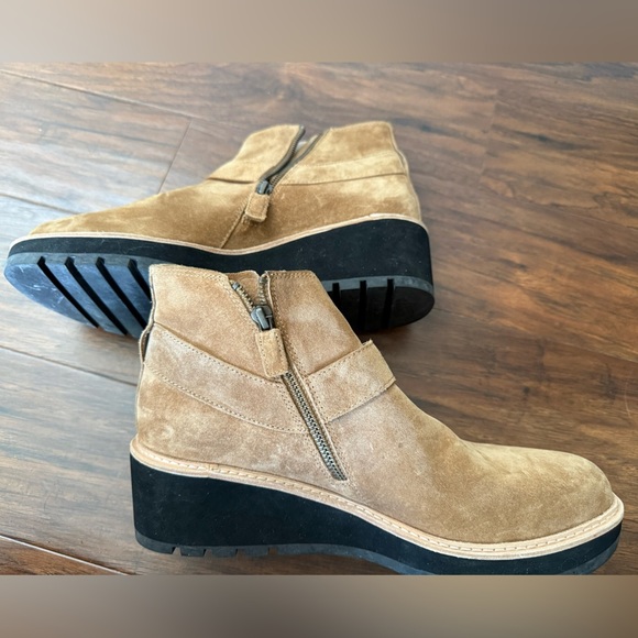 NWOT Eileen Fisher Tan Suede Wedge Boots-Size 11 - Picture 9 of 9